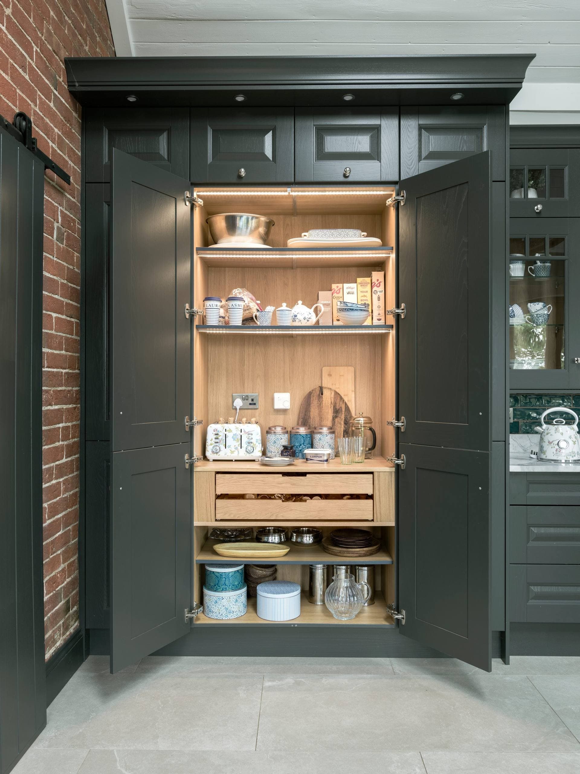 Bedale Black kitchen, island with marble worktop