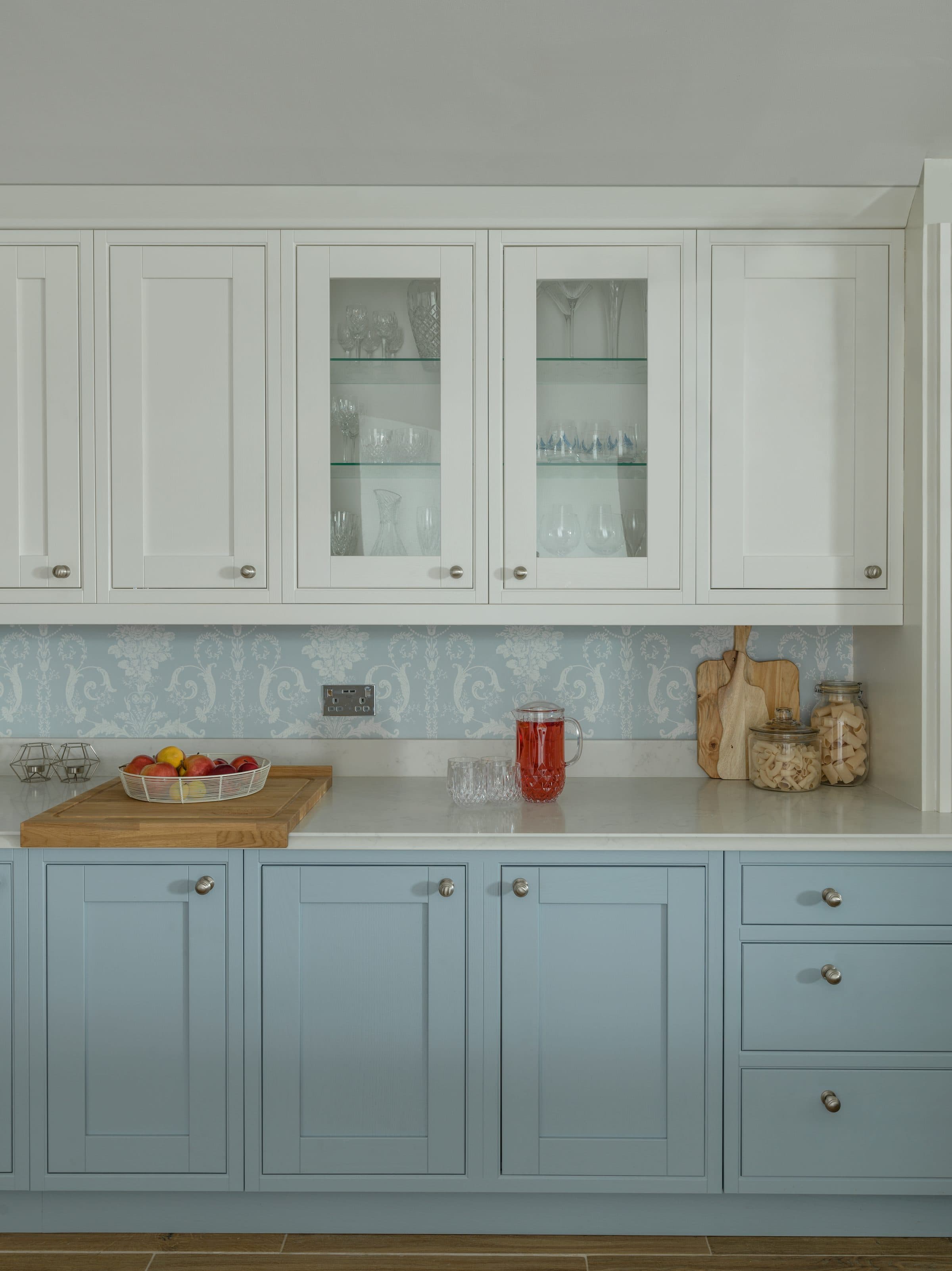 Helmsley French Grey and Chalk White, light two-tone kitchen